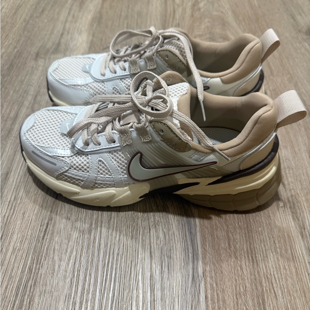 New Nike V2K Run Light Orewood Brown FD0736-103